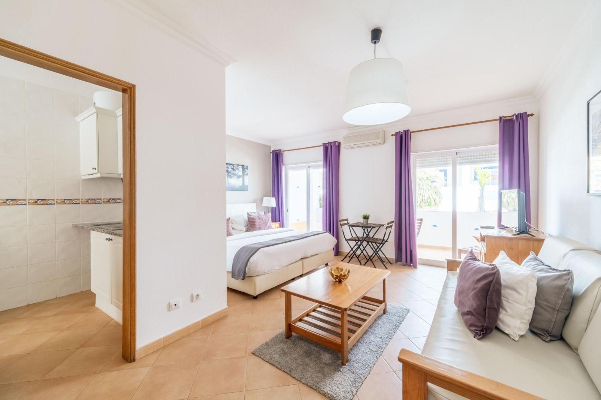 Oasis Beach Apartments Praia Da Luz Bilik gambar