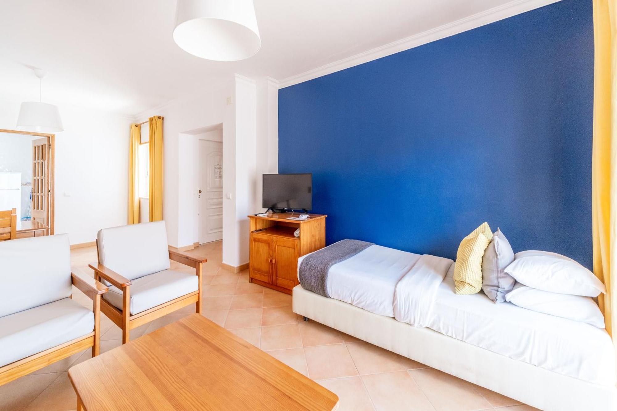 Oasis Beach Apartments Praia Da Luz Bilik gambar