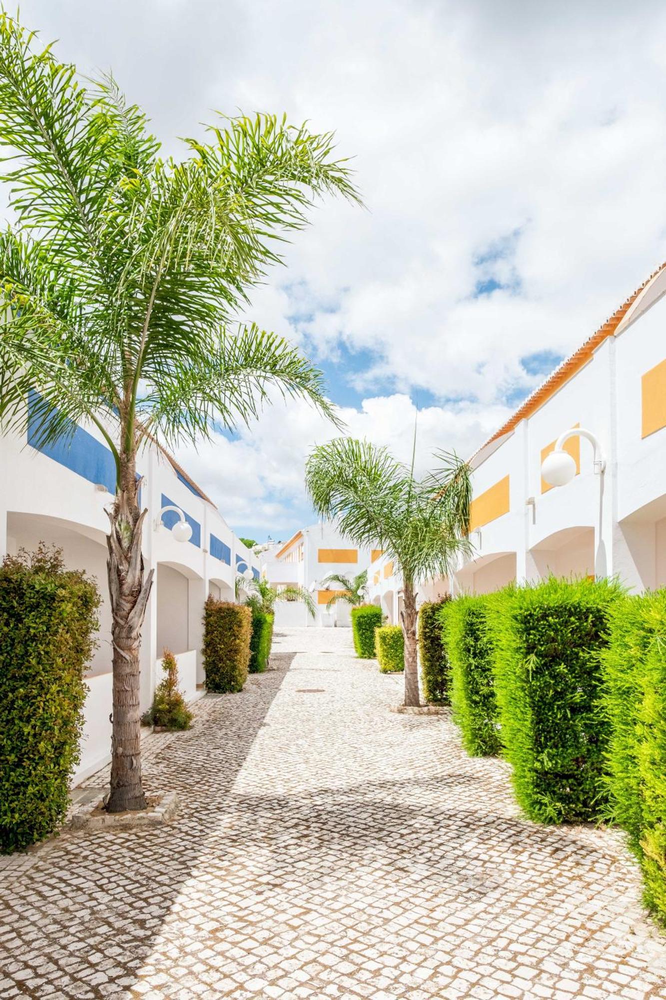 Oasis Beach Apartments Praia Da Luz Luaran gambar